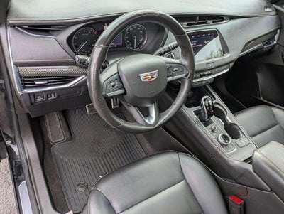 2022 Cadillac XT4 AWD Sport