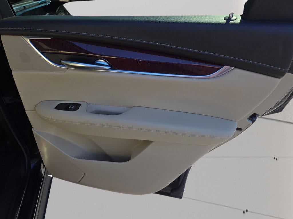 2018 Cadillac XT5 Luxury AWD
