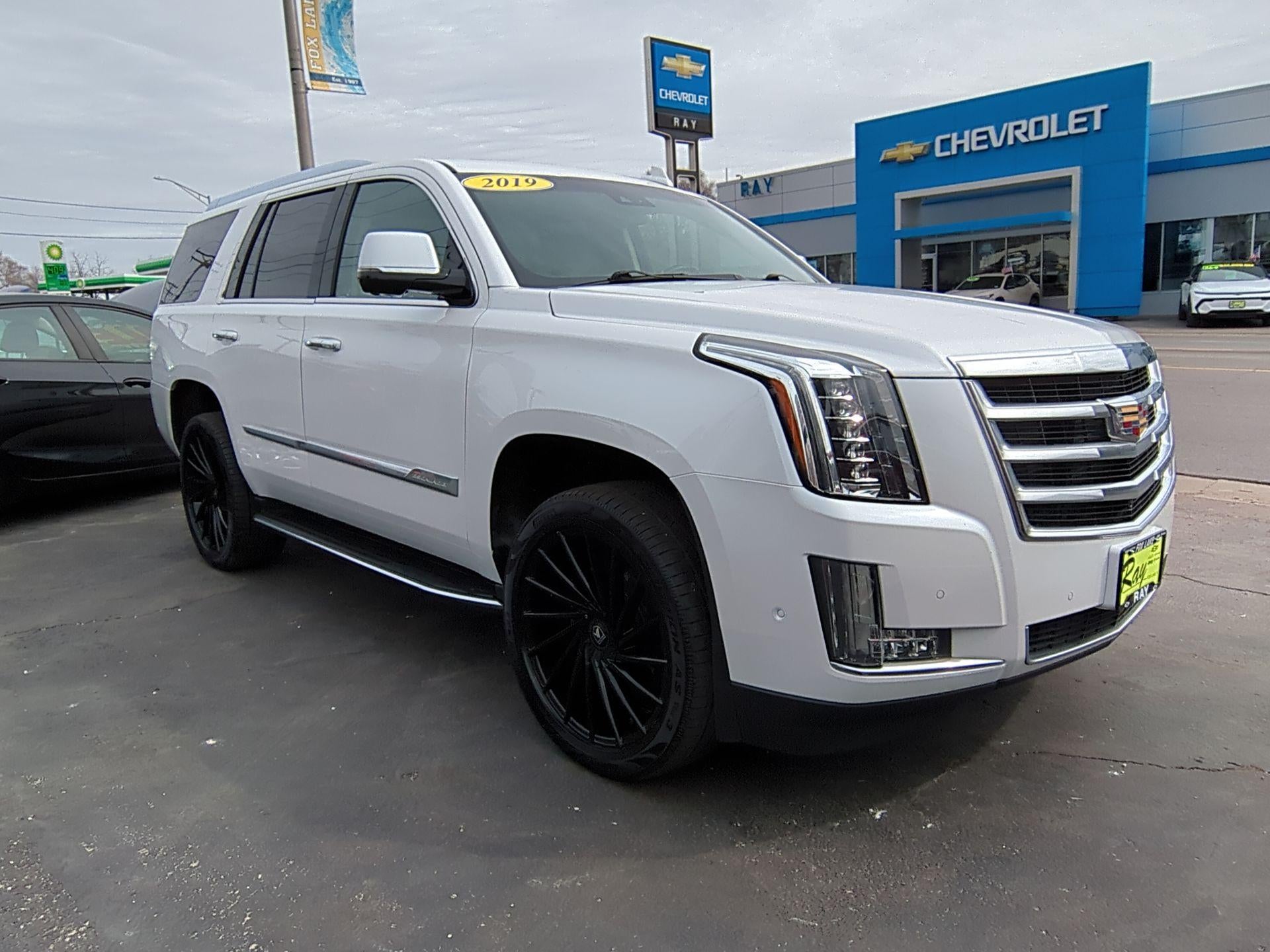 2019 Cadillac Escalade Luxury