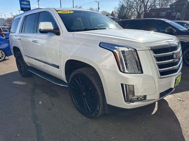 2019 Cadillac Escalade Luxury