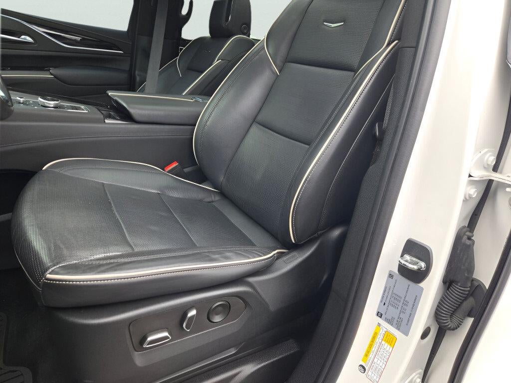 2023 Cadillac Escalade ESV Sport