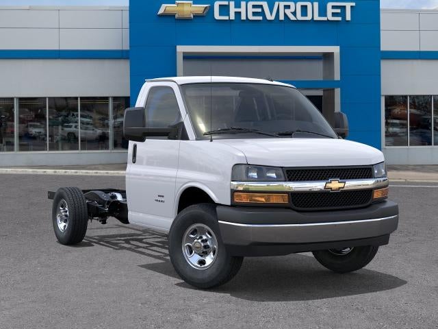 2026 Chevrolet Express Cutaway 3500 3500 Van 139"