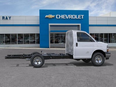 2026 Chevrolet Express Cutaway 3500 3500 Van 139"