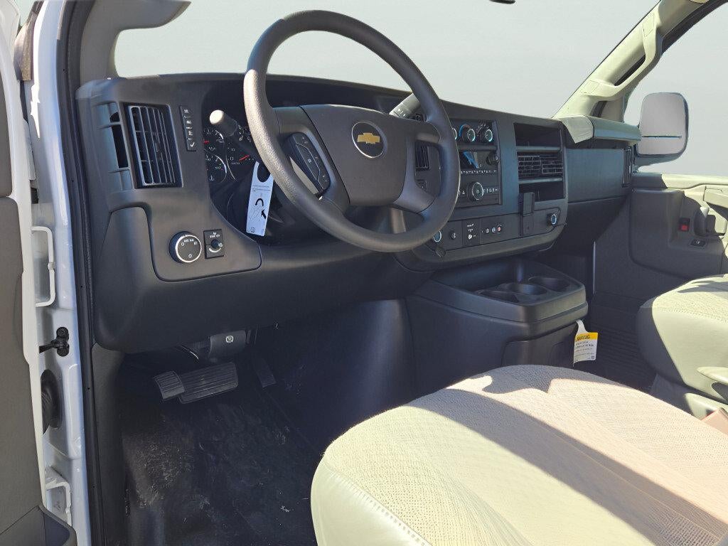 2026 Chevrolet Express Cutaway 3500 3500 Van 139"