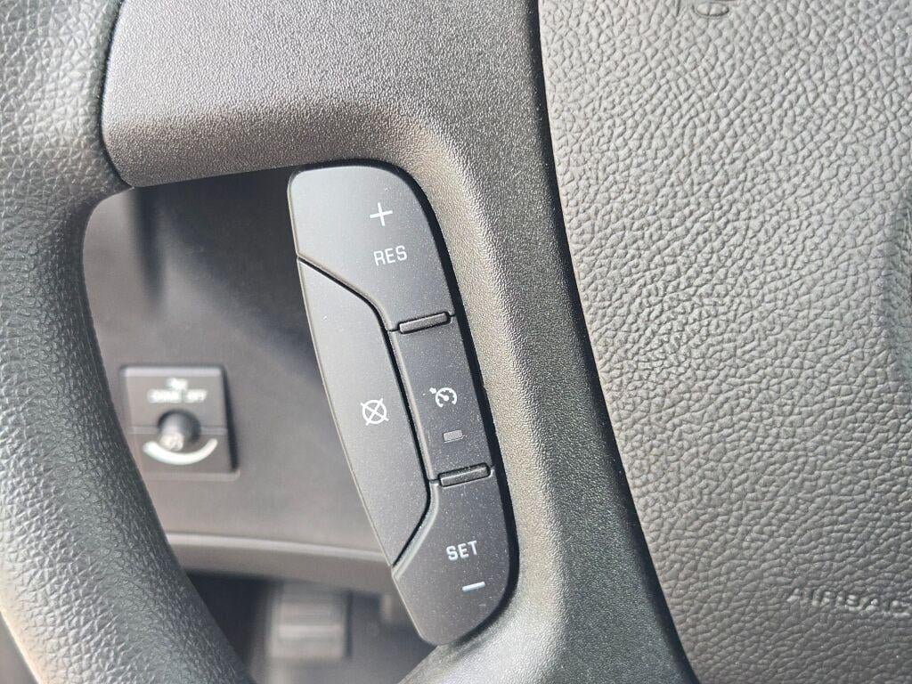 2026 Chevrolet Express Cutaway 3500 3500 Van 139"