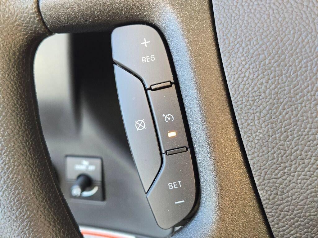 2026 Chevrolet Express Cutaway 3500 3500 Van 139"