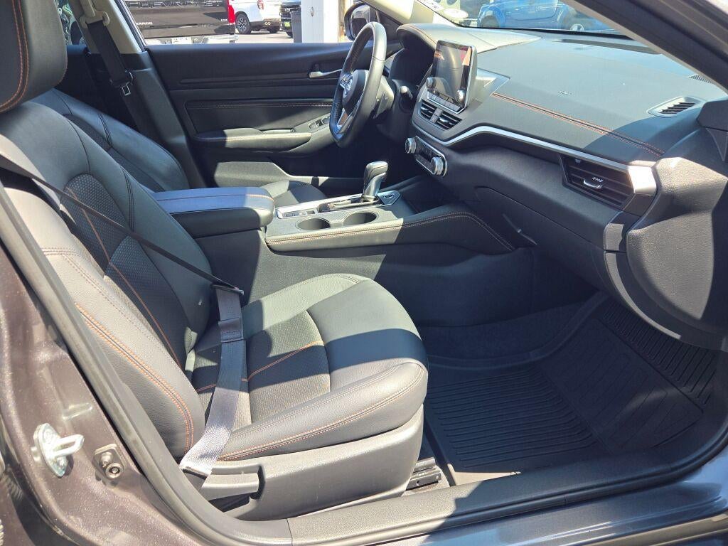 2022 Nissan Altima SR Intelligent AWD