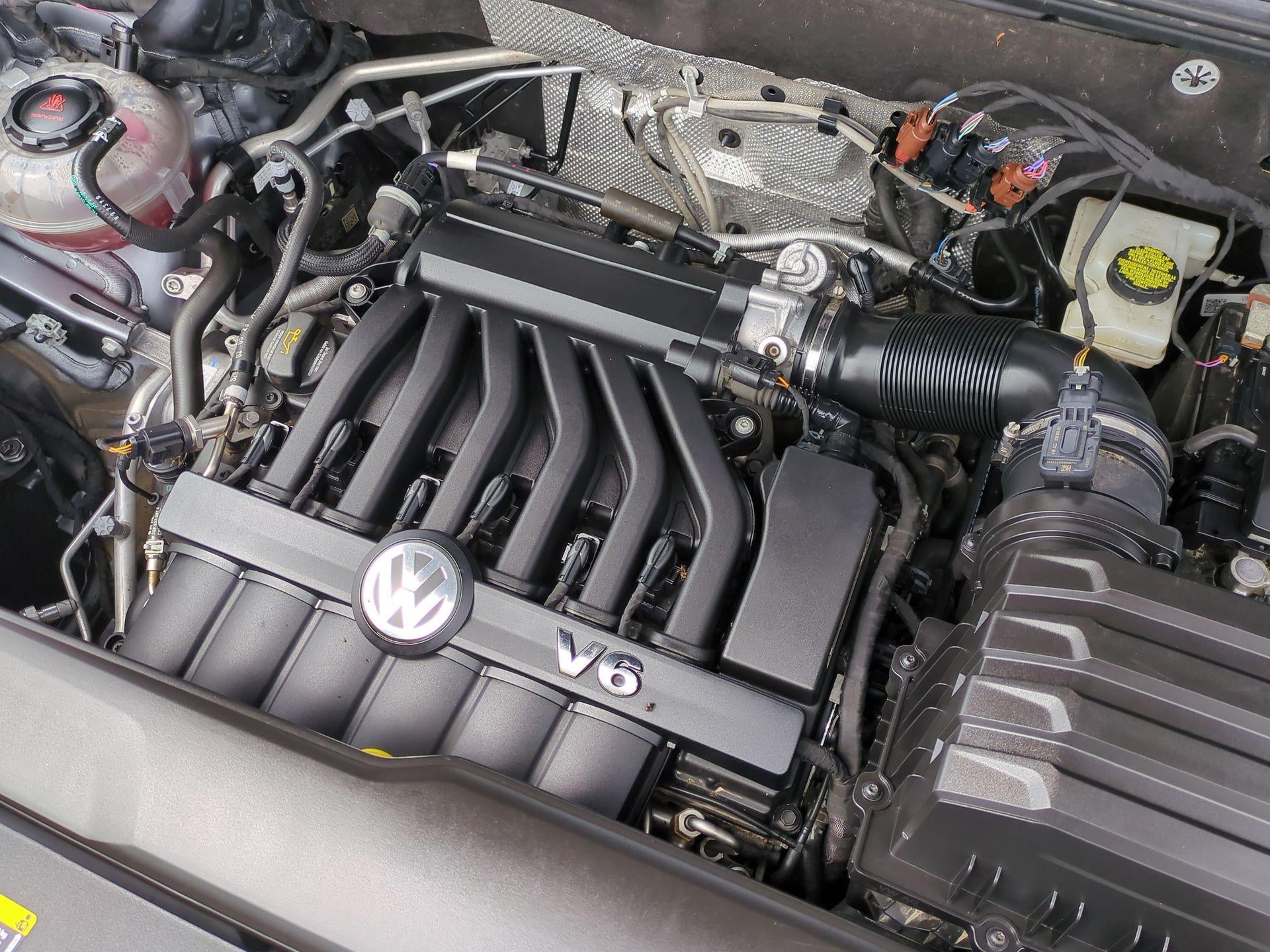 2023 Volkswagen Atlas 3.6L V6 SEL R-Line Black