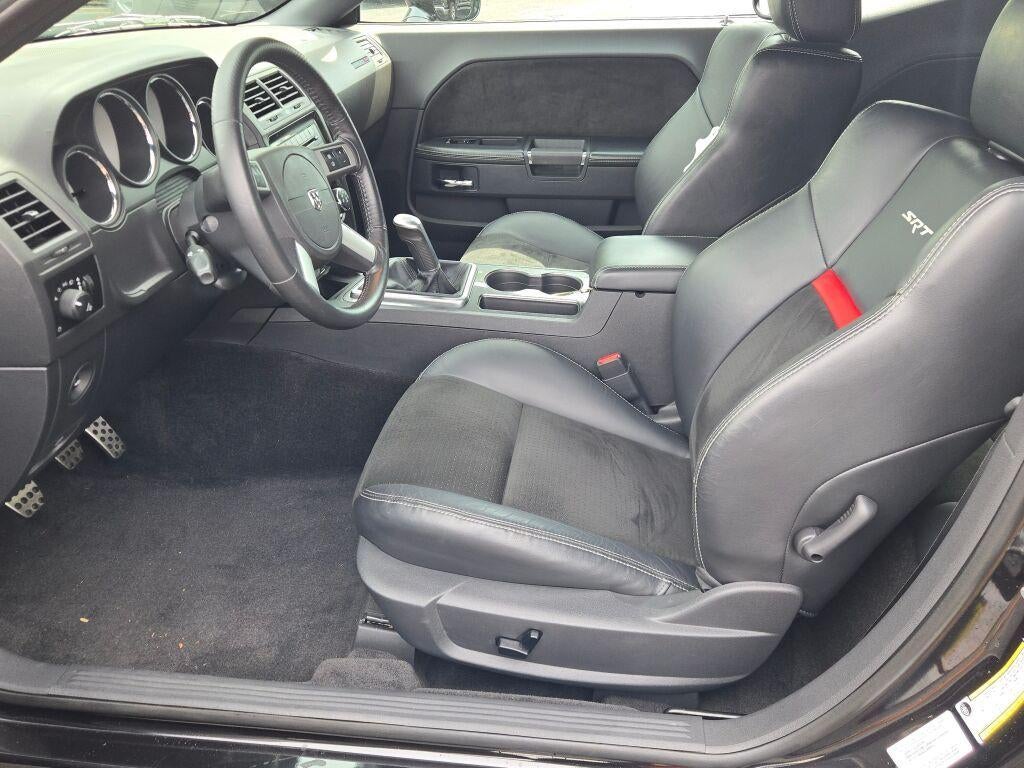 2009 Dodge Challenger SRT8