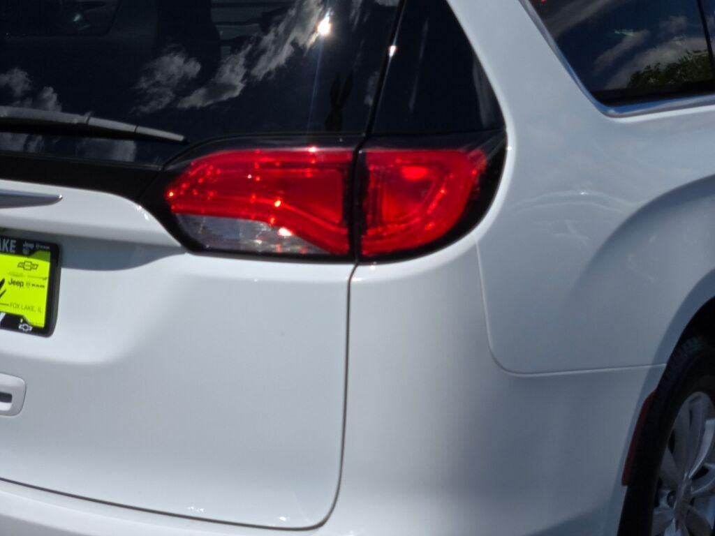 2017 Chrysler Pacifica Touring