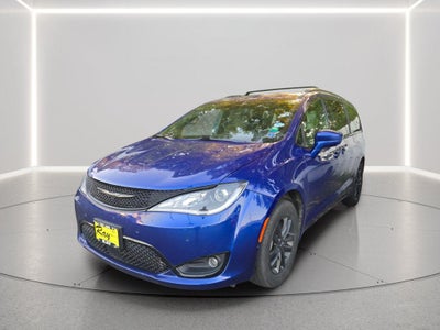 2020 Chrysler Pacifica AWD Launch Edition