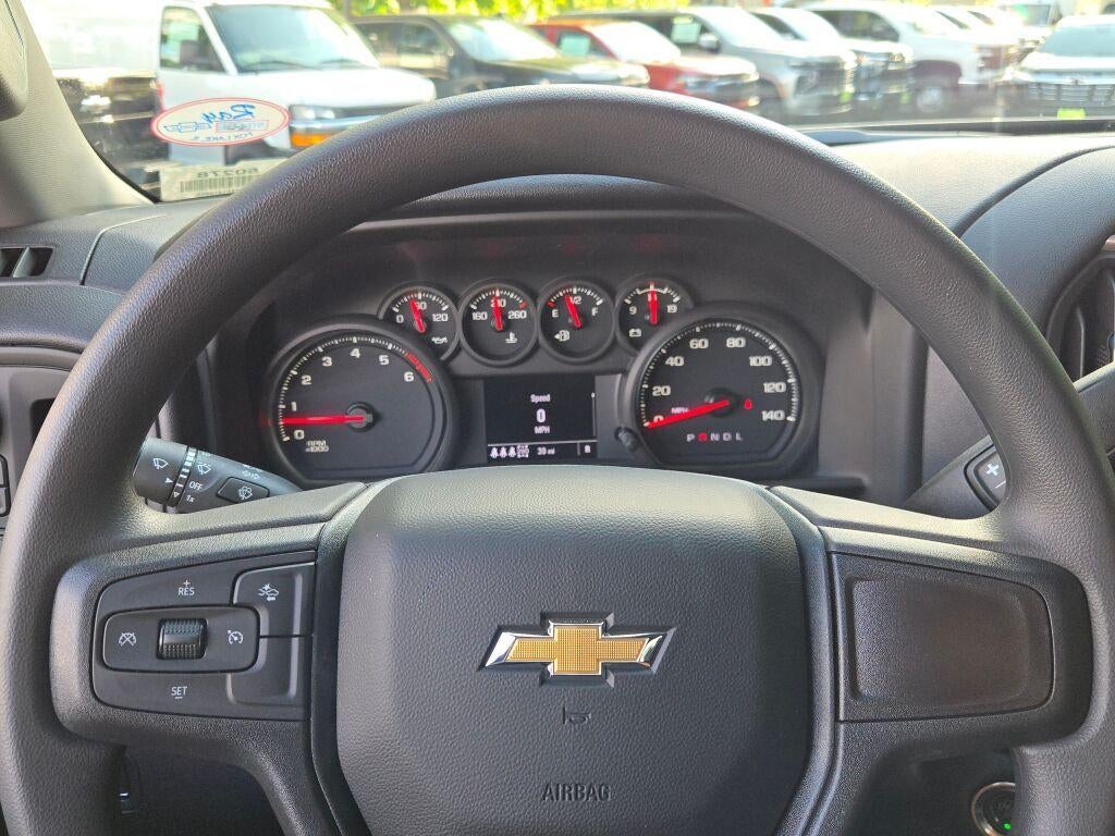 2026 Chevrolet Silverado 2500 HD Crew Cab Standard Box 4-Wheel Drive Custom