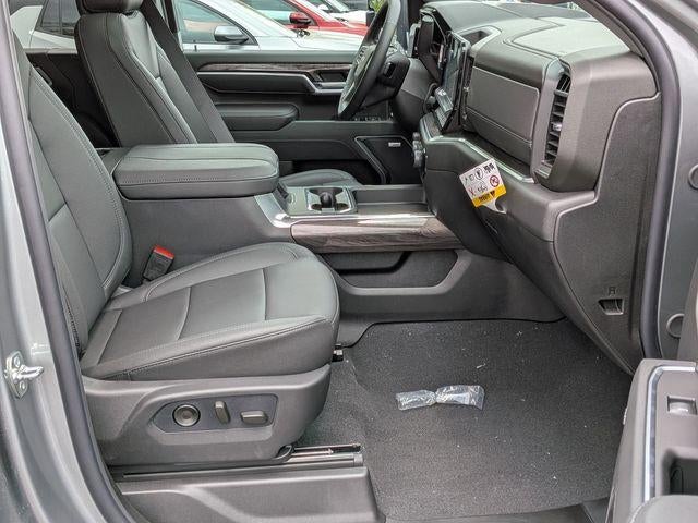 2026 Chevrolet Silverado 2500 HD Crew Cab Standard Box 4-Wheel Drive LTZ