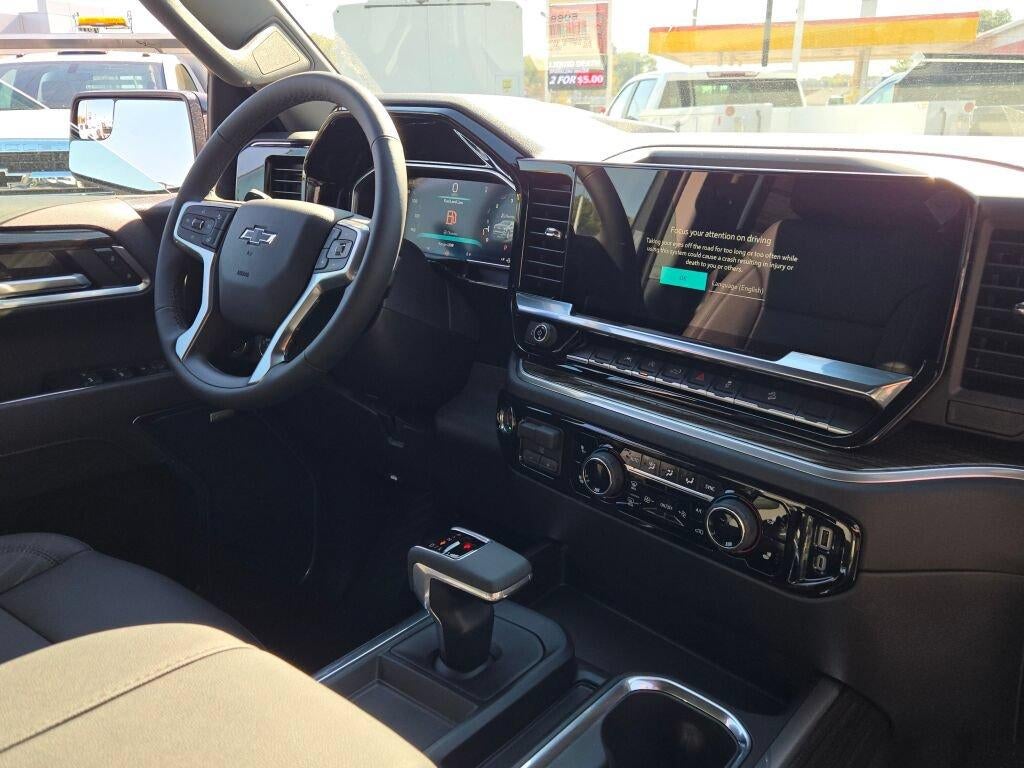 2026 Chevrolet Silverado 1500 Crew Cab Short Box 4-Wheel Drive RST