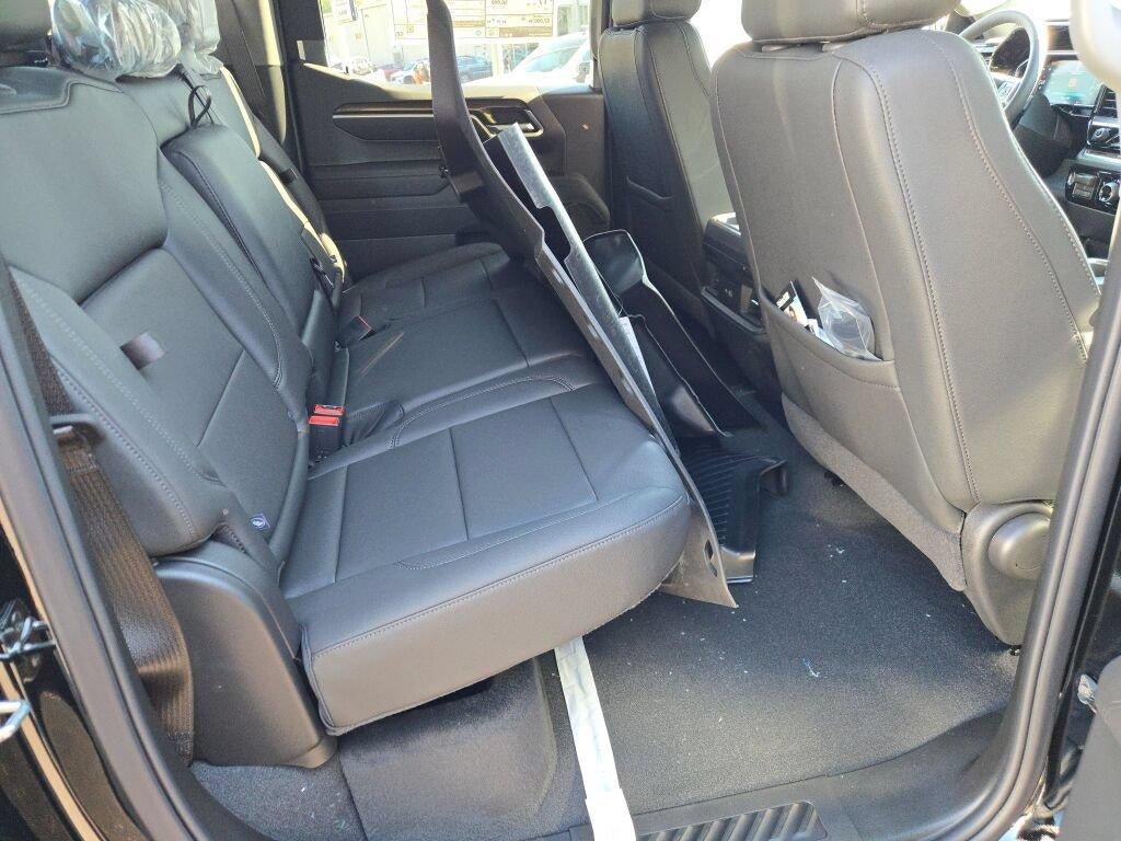 2026 Chevrolet Silverado 1500 Crew Cab Short Box 4-Wheel Drive RST