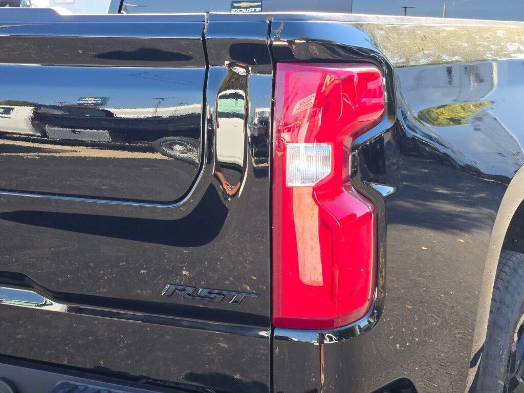 2026 Chevrolet Silverado 1500 Crew Cab Short Box 4-Wheel Drive RST
