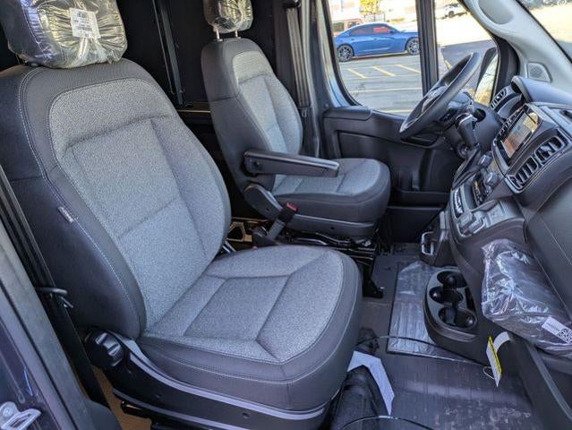 2026 RAM ProMaster 1500 Cargo Van Tradesman Low Roof 118" WB w/Pass Seat