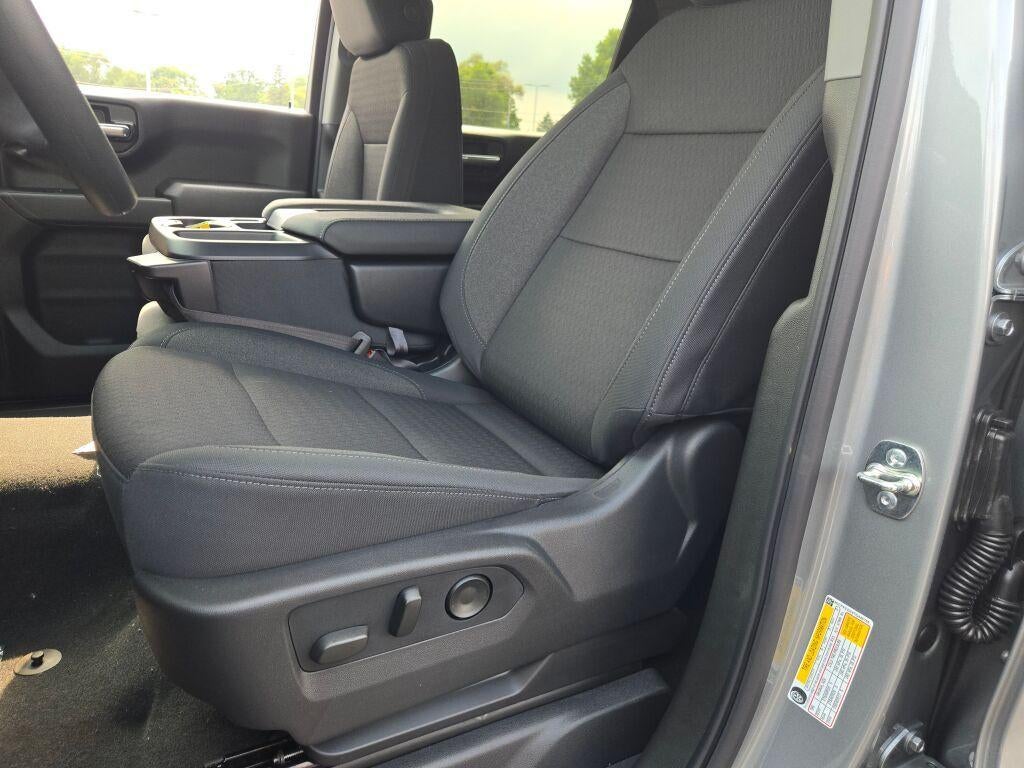 2026 Chevrolet Silverado 1500 Crew Cab Short Box 4-Wheel Drive Custom Trail Boss