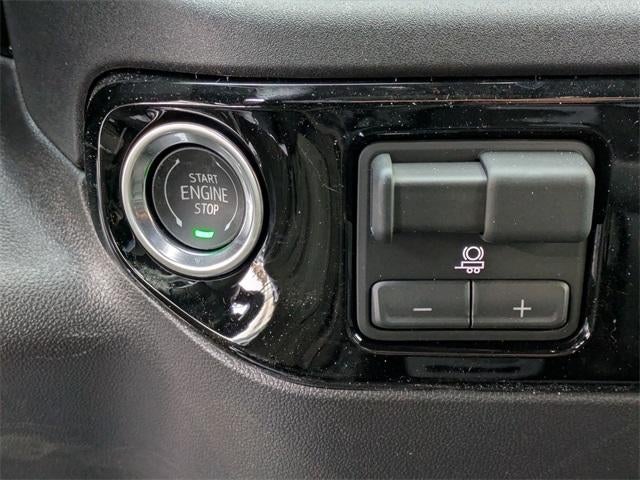 2026 Chevrolet Silverado 1500 Crew Cab Short Box 4-Wheel Drive LT 2FL