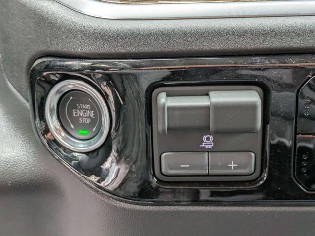 2026 Chevrolet Silverado 1500 Crew Cab Short Box 4-Wheel Drive LT 2FL