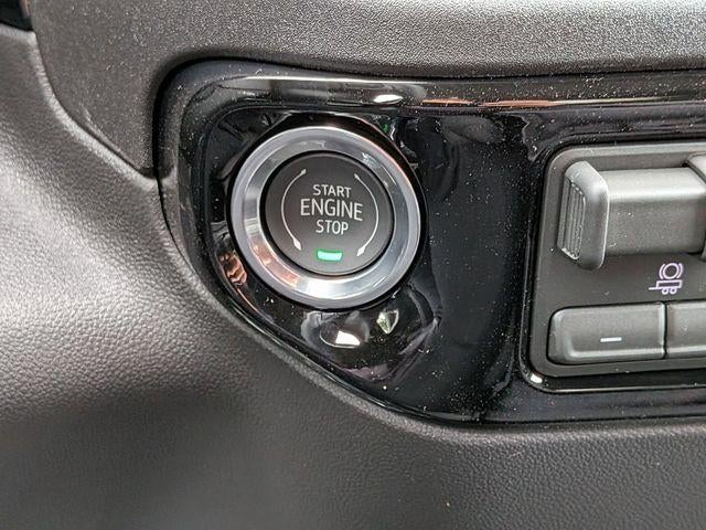 2026 Chevrolet Silverado 1500 Crew Cab Short Box 4-Wheel Drive LT 2FL
