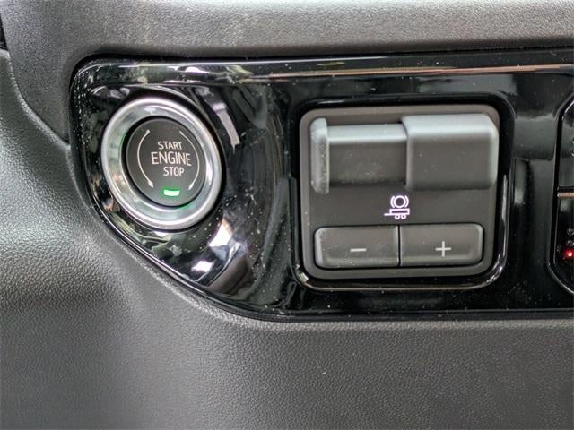 2026 Chevrolet Silverado 1500 Crew Cab Short Box 4-Wheel Drive LT 2FL