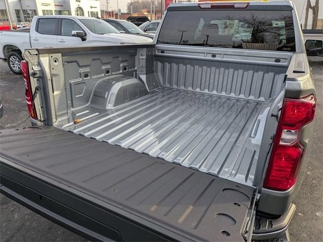 2026 Chevrolet Silverado 1500 Crew Cab Short Box 4-Wheel Drive LT 2FL