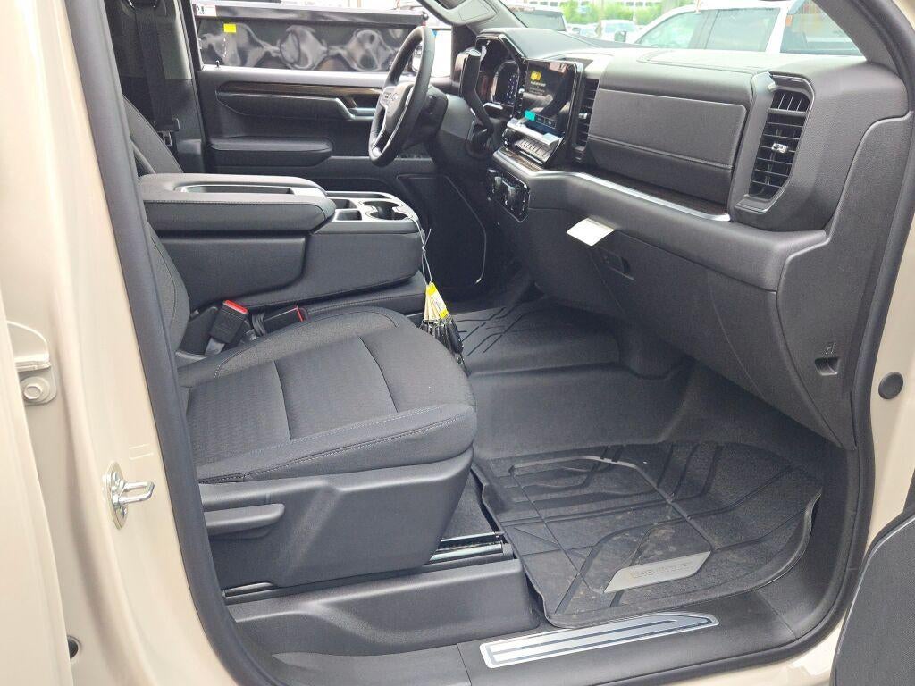 2026 Chevrolet Silverado 1500 Crew Cab Standard Box 4-Wheel Drive RST