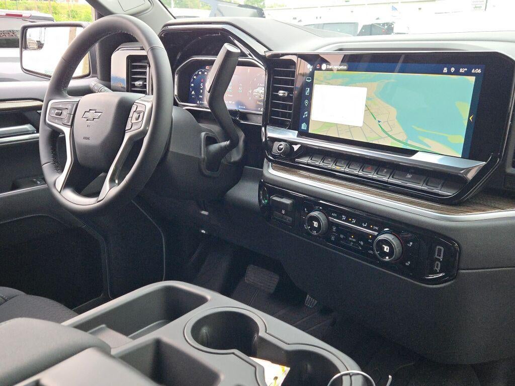 2026 Chevrolet Silverado 1500 Crew Cab Standard Box 4-Wheel Drive RST