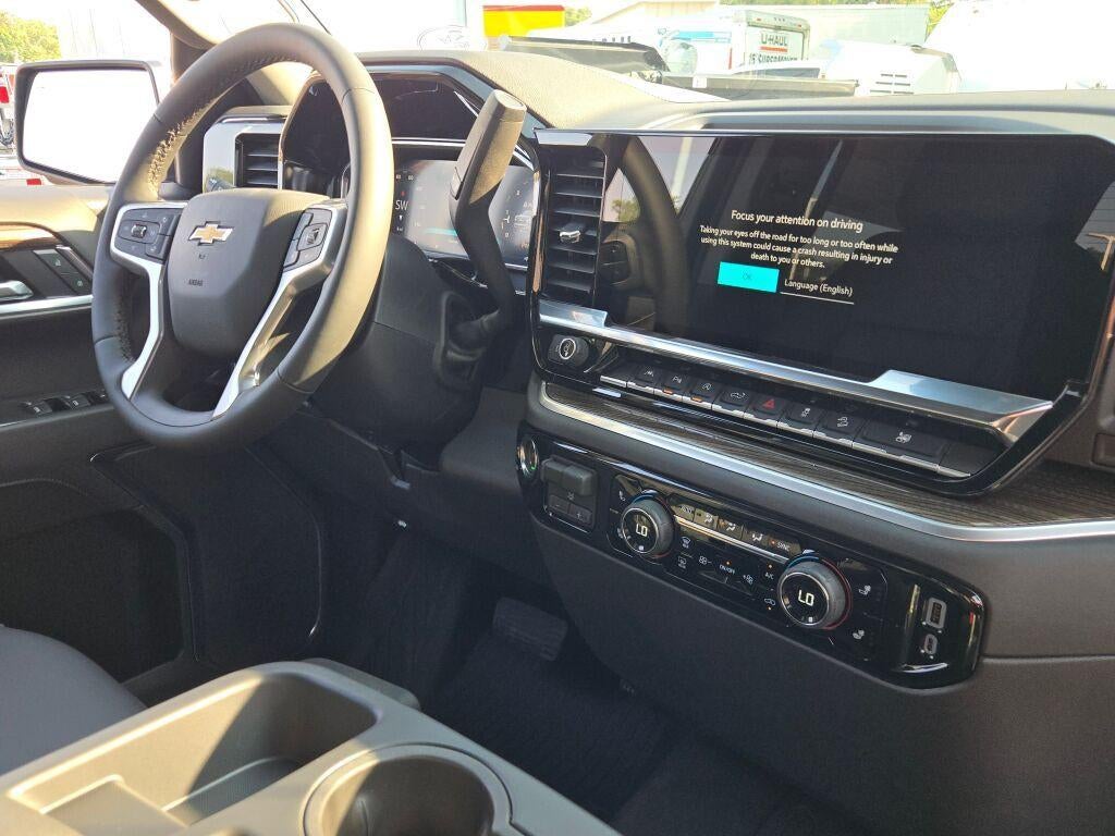 2026 Chevrolet Silverado 1500 Crew Cab Short Box 4-Wheel Drive LT 1LT
