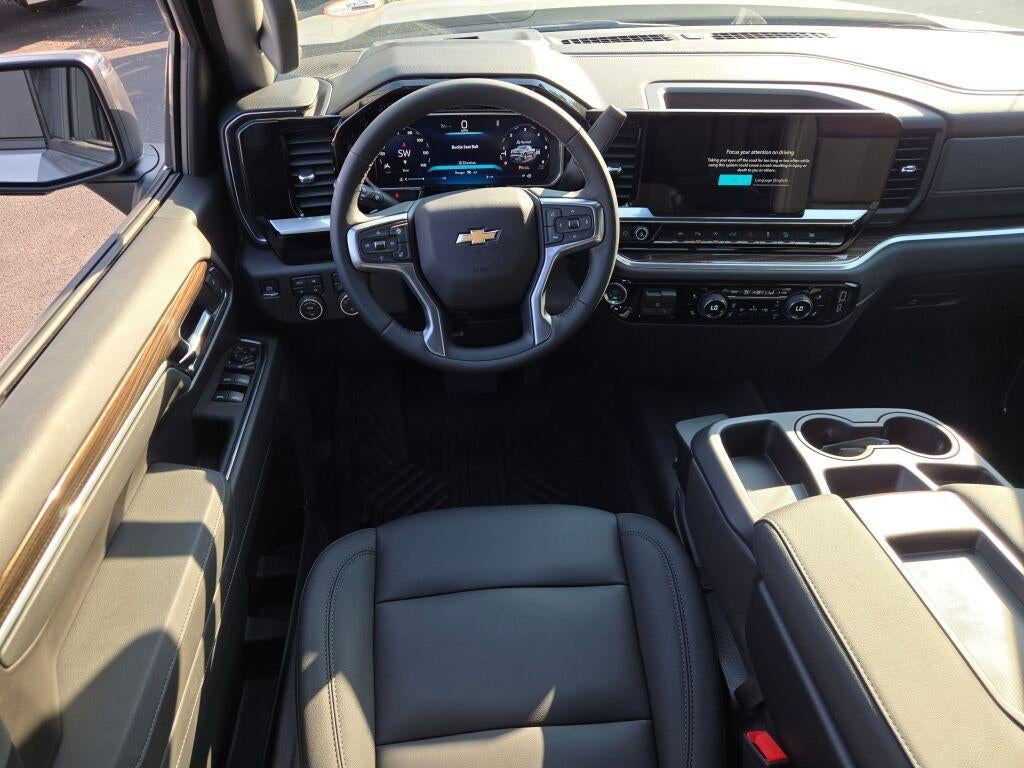 2026 Chevrolet Silverado 1500 Crew Cab Short Box 4-Wheel Drive LT 1LT