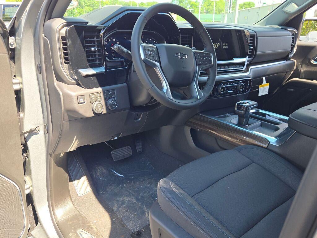 2026 Chevrolet Silverado 1500 Crew Cab Short Box 4-Wheel Drive RST