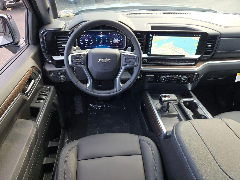 2026 Chevrolet Silverado 1500 Crew Cab Short Box 4-Wheel Drive RST