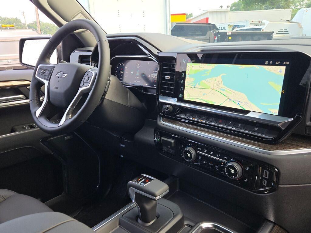 2026 Chevrolet Silverado 1500 Crew Cab Short Box 4-Wheel Drive RST