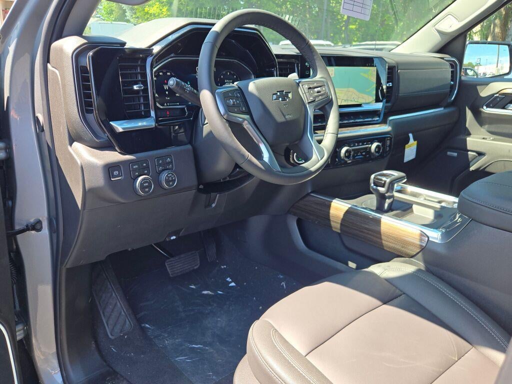 2026 Chevrolet Silverado 1500 Crew Cab Short Box 4-Wheel Drive LT Trail Boss