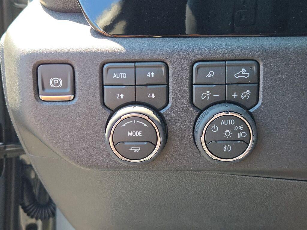 2026 Chevrolet Silverado 1500 Crew Cab Short Box 4-Wheel Drive LT Trail Boss