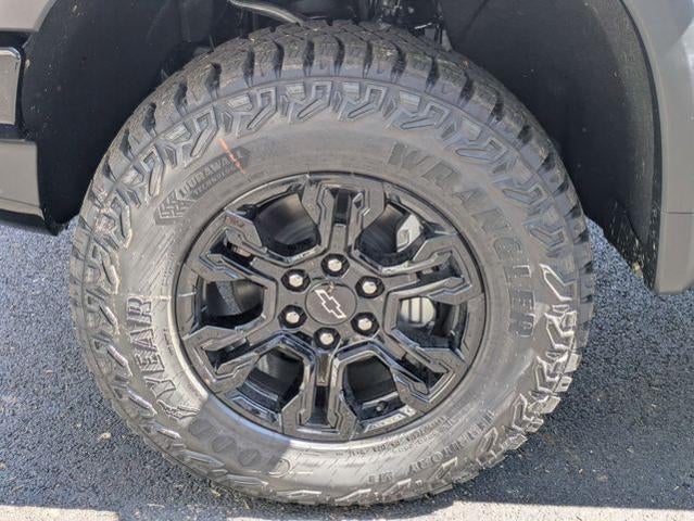 2026 Chevrolet Silverado 1500 Crew Cab Short Box 4-Wheel Drive ZR2