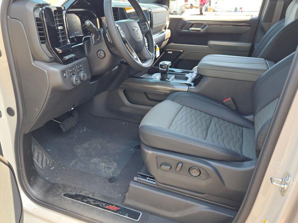 2026 Chevrolet Silverado 1500 Crew Cab Short Box 4-Wheel Drive ZR2