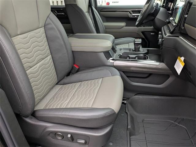 2026 Chevrolet Silverado 1500 Crew Cab Short Box 4-Wheel Drive ZR2