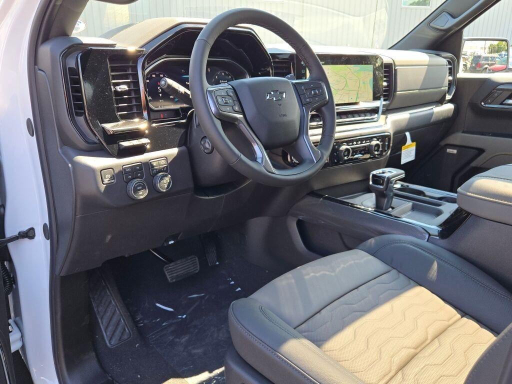 2026 Chevrolet Silverado 1500 Crew Cab Short Box 4-Wheel Drive ZR2