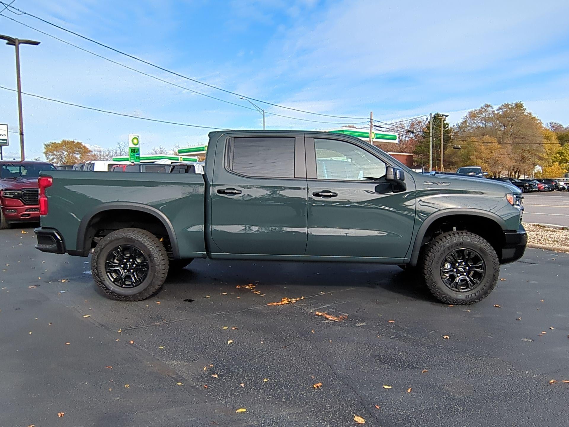 2025 Chevrolet Silverado 1500 ZR2