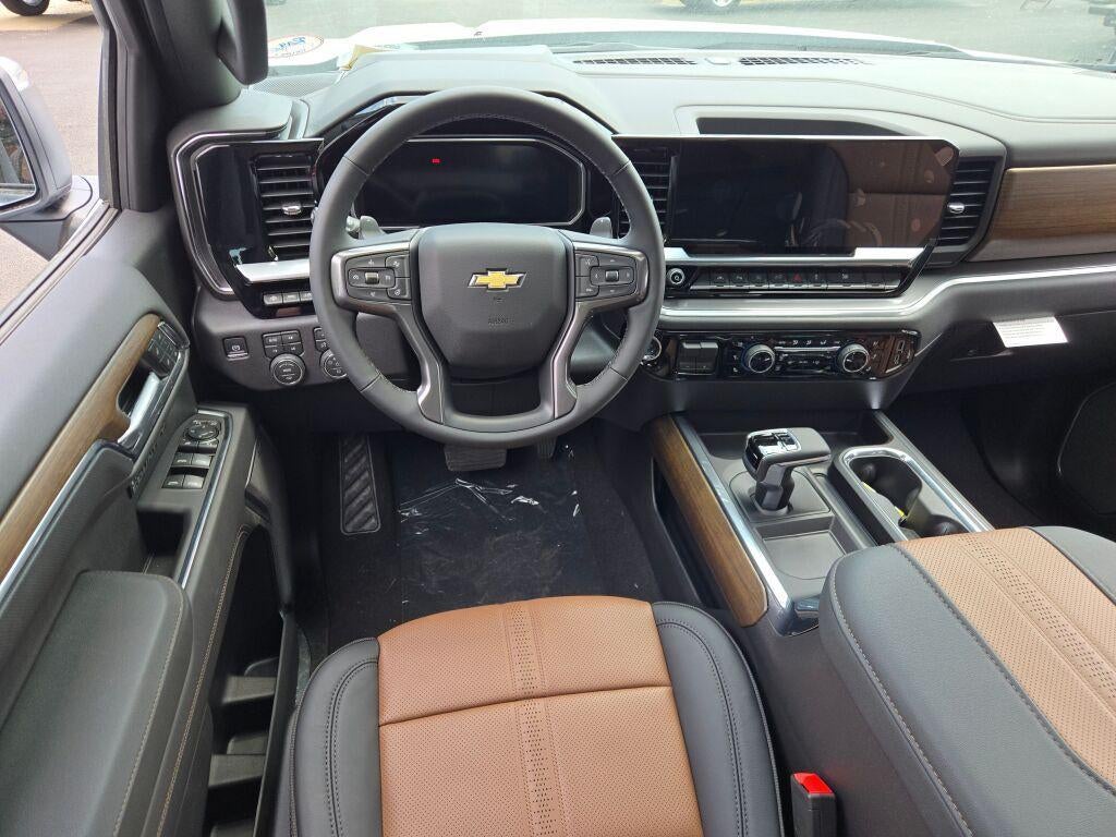 2026 Chevrolet Silverado 1500 Crew Cab Standard Box 4-Wheel Drive High Country