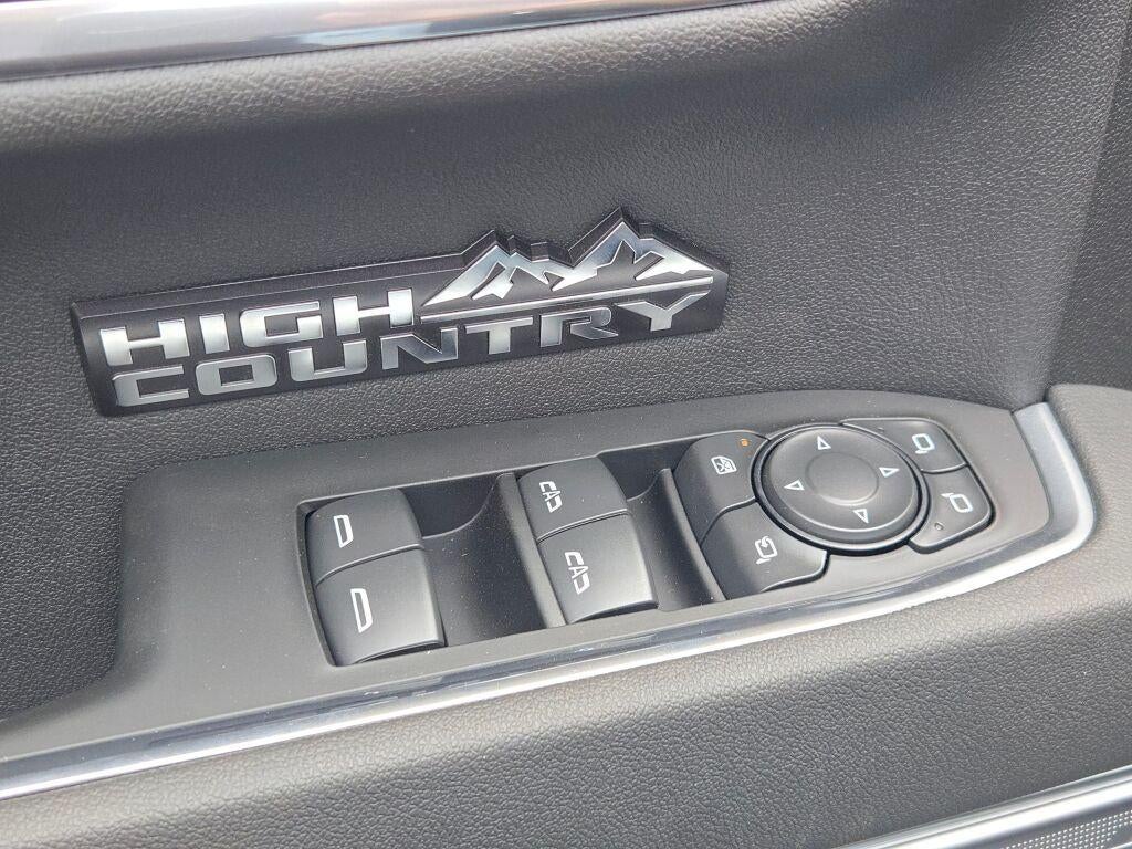 2026 Chevrolet Silverado 1500 Crew Cab Standard Box 4-Wheel Drive High Country