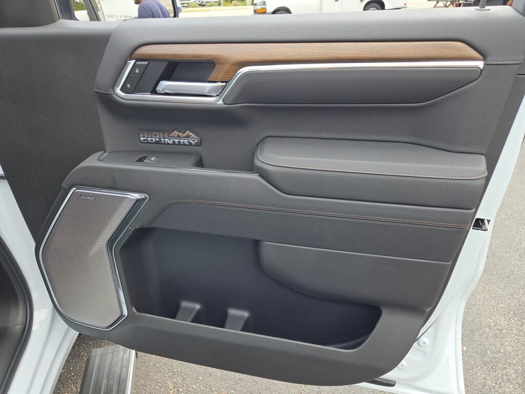 2026 Chevrolet Silverado 1500 Crew Cab Standard Box 4-Wheel Drive High Country