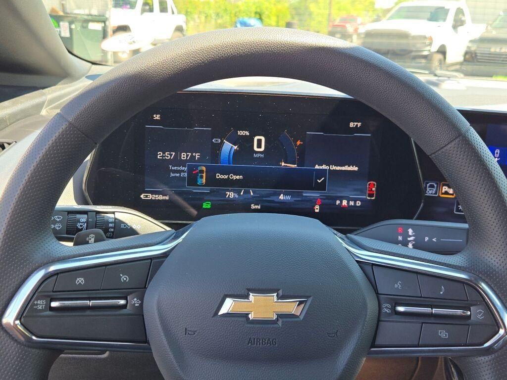 2026 Chevrolet Equinox EV 4dr LT1 w/PCY