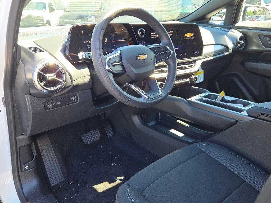 2026 Chevrolet Equinox EV 4dr LT1 w/PCY