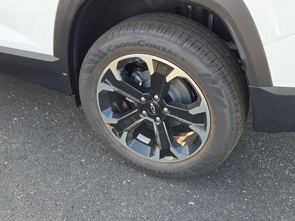 2027 Chevrolet Equinox FWD LT