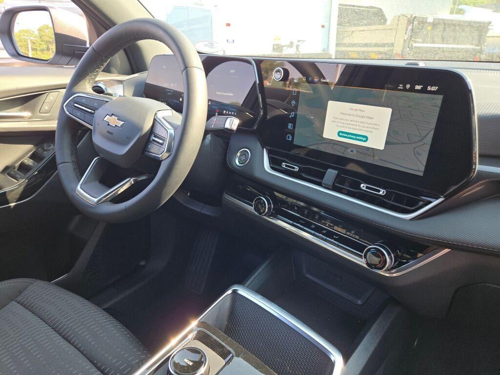 2027 Chevrolet Equinox FWD LT