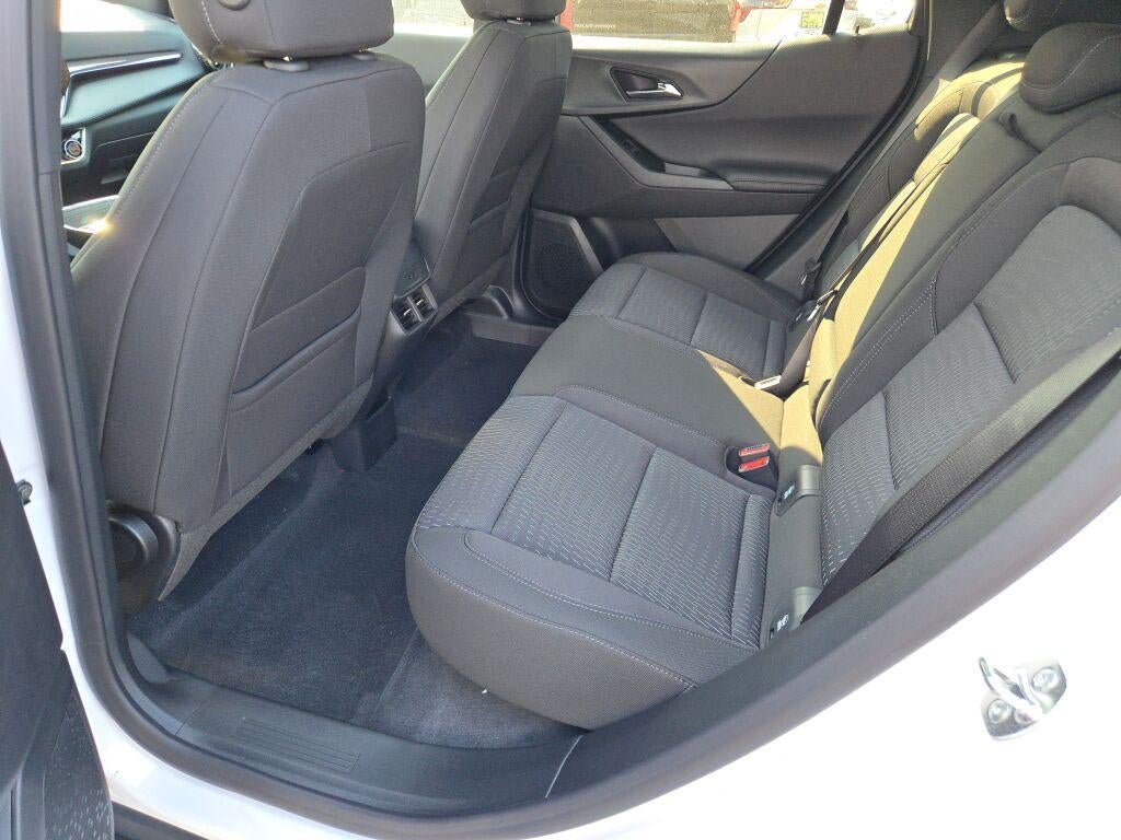 2027 Chevrolet Equinox FWD LT