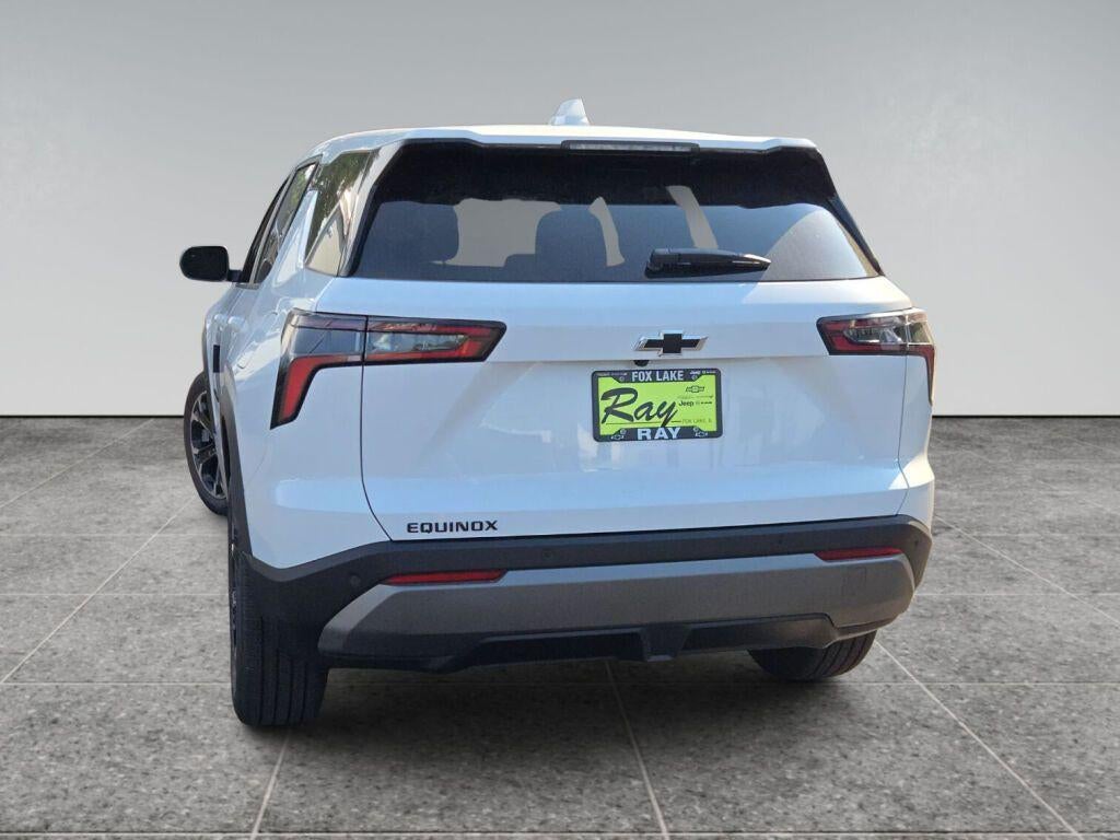 2027 Chevrolet Equinox FWD LT